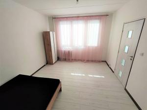 Pronájem bytu 2+kk, Louny, Slovenského národního povstání, 35 m2