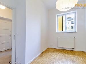 Pronájem bytu 2+kk, Praha - Bubeneč, náměstí Interbrigády, 42 m2