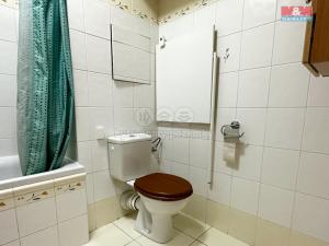 Pronájem bytu 2+kk, Praha - Štěrboholy, Andersenova, 64 m2