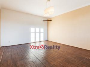 Prodej bytu 3+kk, Trnovany, 61 m2