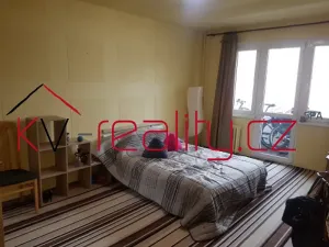 Prodej bytu 2+1, Ostrov, Kollárova, 52 m2