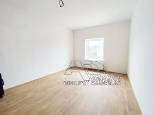 Pronájem bytu 2+kk, České Budějovice, Suchovrbenské nám., 44 m2