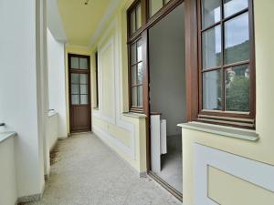 Prodej bytu 4+kk, Karlovy Vary, Zámecký vrch, 144 m2