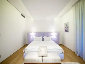 Prodej bytu 3+kk, Budva, Černá Hora, 153 m2