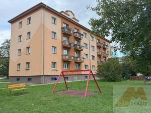 Prodej bytu 2+1, Ostrov, Štúrova, 62 m2