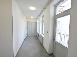 Pronájem bytu 2+kk, Praha - Vinohrady, Vinohradská, 71 m2