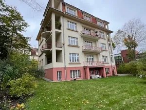 Prodej bytu 2+kk, Karlovy Vary, Poděbradská, 80 m2