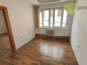 Pronájem bytu 4+1, Humpolec, Horní náměstí, 113 m2