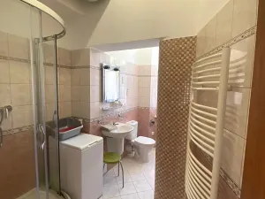 Prodej bytu 2+kk, Karlovy Vary, Zámecký vrch, 31 m2