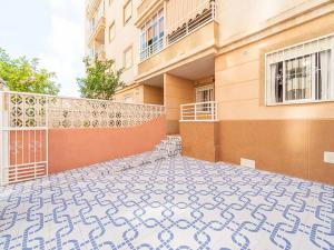 Prodej bytu 3+1, Torrevieja, Španělsko, 65 m2