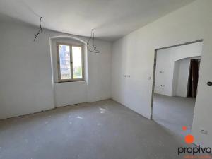 Prodej bytu 2+1, Kutná Hora, Jungmannovo náměstí, 63 m2