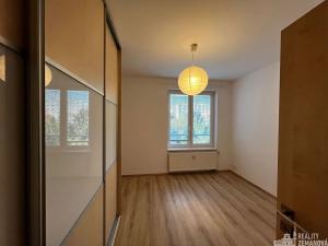 Pronájem bytu 3+kk, Praha - Záběhlice, Velenovského, 80 m2