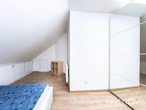 Pronájem bytu 2+kk, Praha - Holešovice, Bubenská, 84 m2