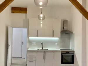 Pronájem bytu 2+kk, Praha - Košíře, Vrchlického, 48 m2