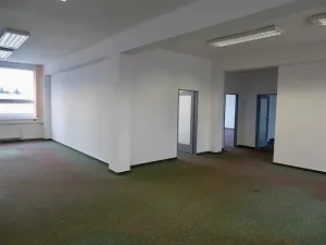 Pronájem kanceláře, Lišov, Hůrecká, 5000 m2