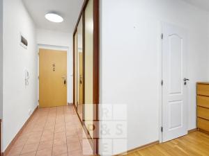 Prodej bytu 2+kk, Praha - Michle, Nuselská, 54 m2