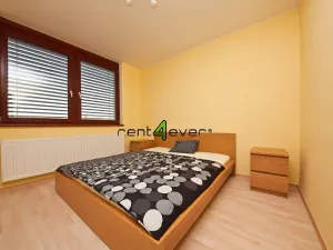 Pronájem bytu 2+kk, Praha - Libeň, Na žertvách, 52 m2