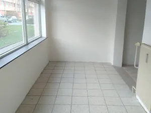 Pronájem obchodního prostoru, Kladno, Italská, 65 m2