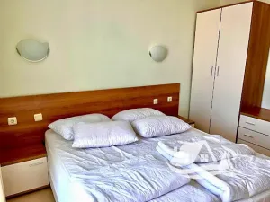 Prodej bytu 2+kk, Nesebar, Bulharsko, 63 m2