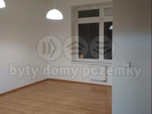 Pronájem bytu 1+kk, Opava - Předměstí, Kasárenská, 32 m2