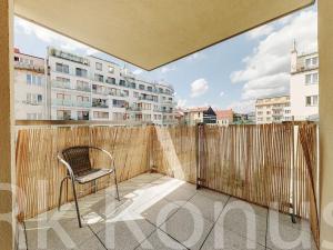 Pronájem bytu 2+kk, Praha - Holešovice, Komunardů, 56 m2