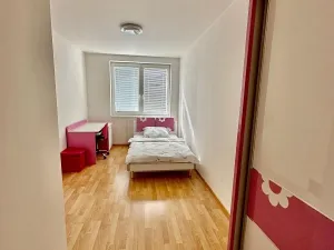 Pronájem bytu 3+kk, Praha - Vysočany, Poděbradská, 80 m2