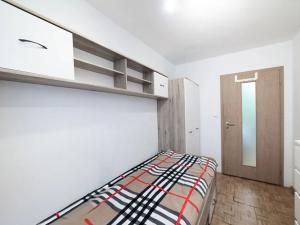 Prodej bytu 2+1, Praha - Karlín, Nekvasilova, 42 m2