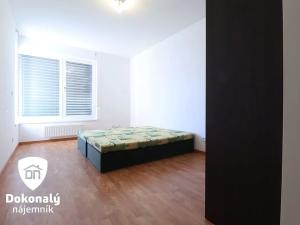 Pronájem bytu 2+kk, Praha - Malešice, Počernická, 53 m2