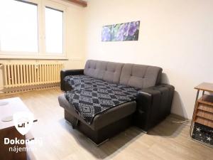 Pronájem bytu 2+kk, Praha - Háje, Hlavatého, 44 m2