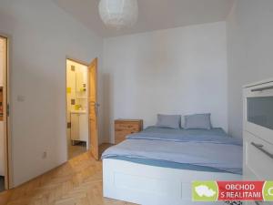 Pronájem bytu 2+kk, Praha - Holešovice, U Uranie, 36 m2