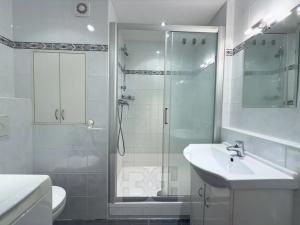 Pronájem bytu 1+kk, Praha - Chodov, Bachova, 30 m2