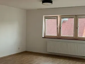 Pronájem bytu 2+kk, České Budějovice, Heydukova, 69 m2