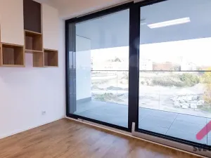 Pronájem bytu 1+kk, Praha - Žižkov, Šrámkové, 35 m2