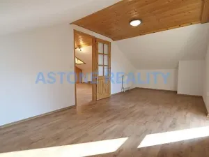 Pronájem bytu 2+kk, Praha - Satalice, Bošínská, 65 m2