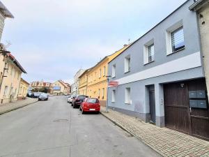 Pronájem bytu 1+kk, Újezdeček, Krušnohorská, 45 m2