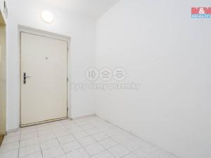 Prodej bytu 2+kk, Praha - Kyje, Pelušková, 42 m2