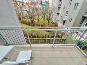 Pronájem bytu 2+kk, Praha - Vysočany, Zákostelní, 50 m2