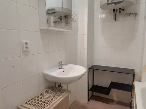 Pronájem bytu 1+kk, Praha - Vršovice, Slovinská, 38 m2