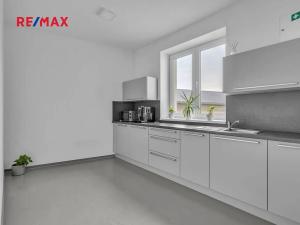 Prodej ubytování, Praha - Malá Chuchle, Strakonická, 492 m2