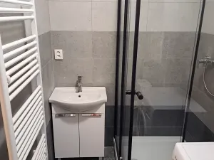 Pronájem bytu 2+kk, Praha - Štěrboholy, Hrušovská, 46 m2