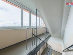 Pronájem bytu 2+kk, Praha - Bohnice, Zelenohorská, 43 m2