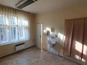 Pronájem obchodního prostoru, Kroměříž, Stoličkova, 77 m2