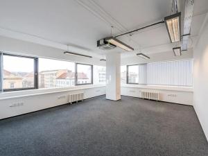 Pronájem kanceláře, Praha - Holešovice, Dělnická, 401 m2