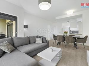 Prodej bytu 2+kk, Praha, Pacholíkova, 73 m2