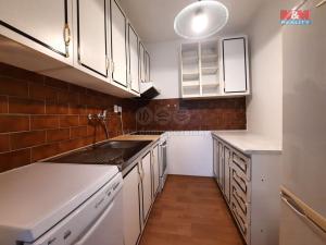 Pronájem bytu 2+kk, Praha - Modřany, Mádrova, 44 m2