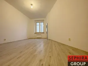 Pronájem bytu 1+kk, Praha - Libeň, Sokolovská, 27 m2