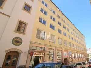 Pronájem kanceláře, Karlovy Vary, Jugoslávská, 612 m2