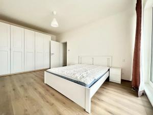 Pronájem bytu 3+kk, Praha - Záběhlice, Choceradská, 74 m2