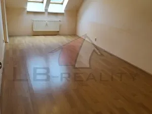 Pronájem bytu 2+1, Nymburk, Říční, 60 m2