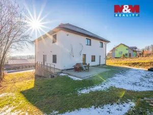 Prodej rodinného domu, Neustupov, 450 m2